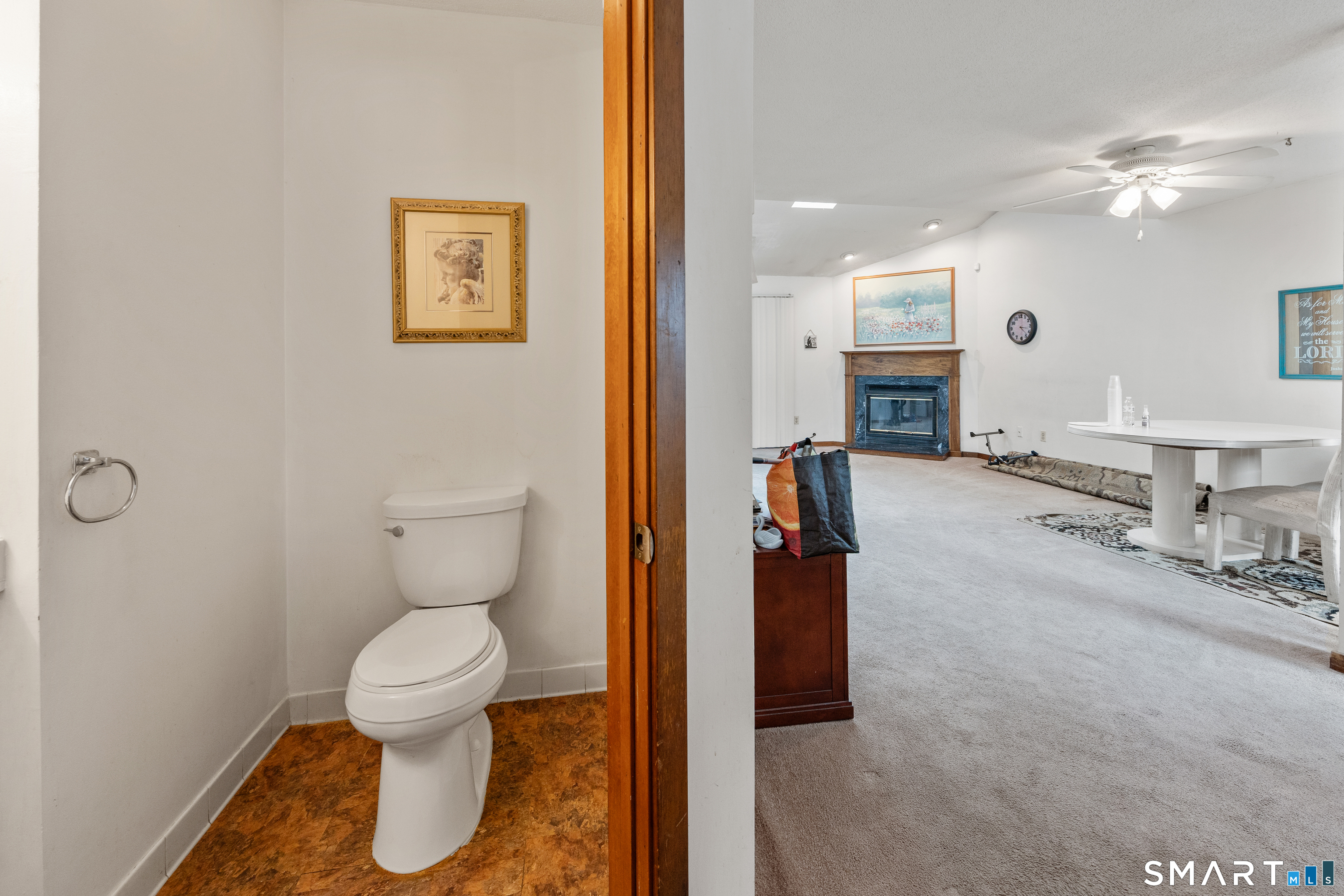 4 Winchester Court Farmington CT 06032