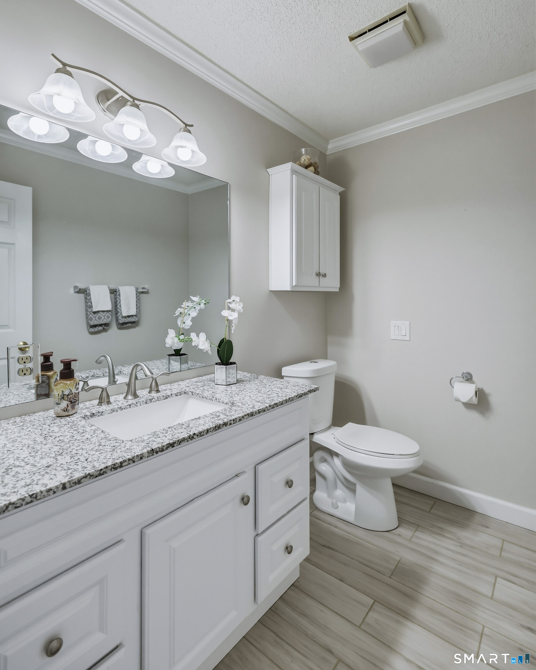 55 Dartmoor Road Enfield CT 06082