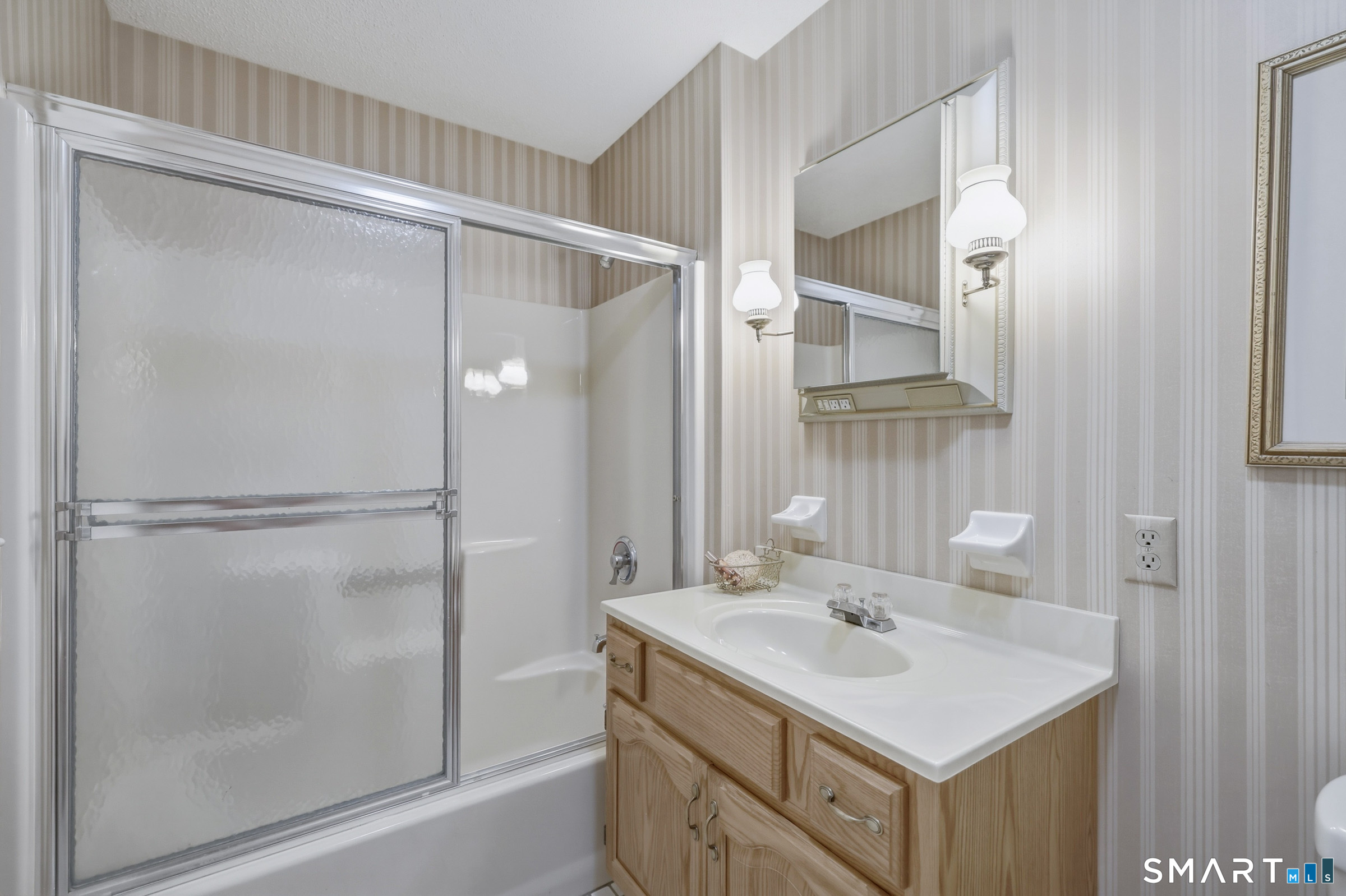 55 Dartmoor Road Enfield CT 06082