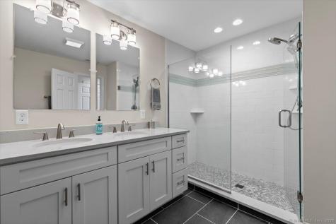 1 Mansfield Grove Road East Haven CT 06512