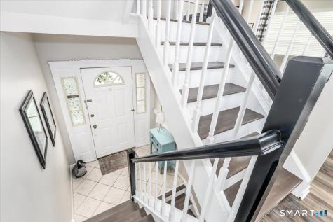 212 Algonquin Trail Trumbull CT 06611