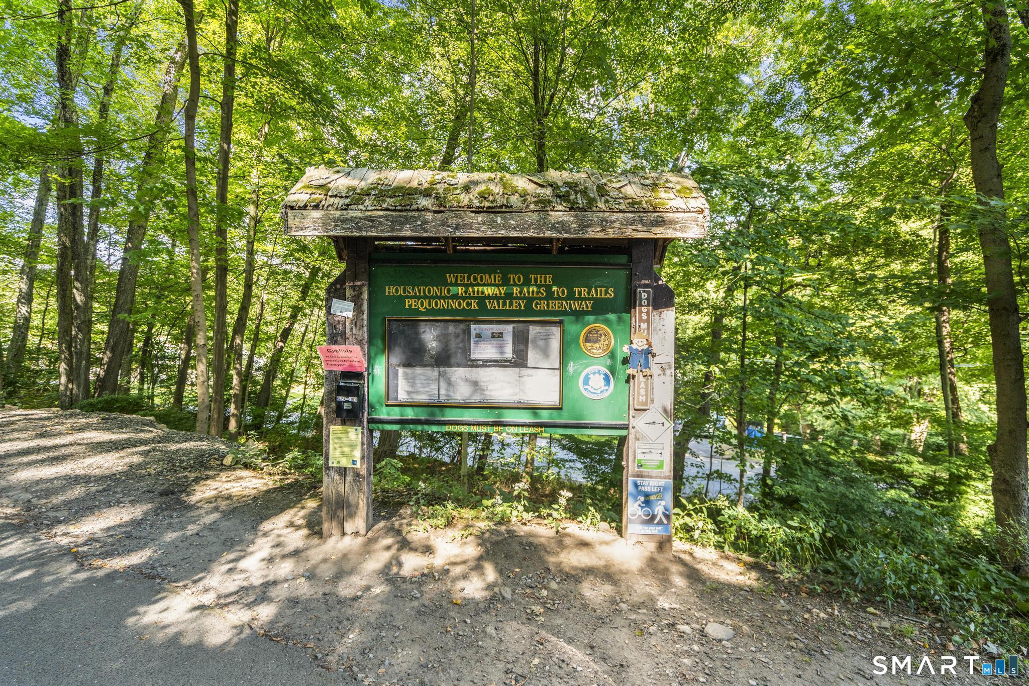 212 Algonquin Trail Trumbull CT 06611