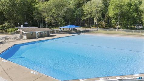 212 Algonquin Trail Trumbull CT 06611
