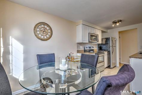 335 Foxwood Lane Milford CT 06461