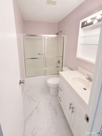 40 Woodsedge Drive Newington CT 06111