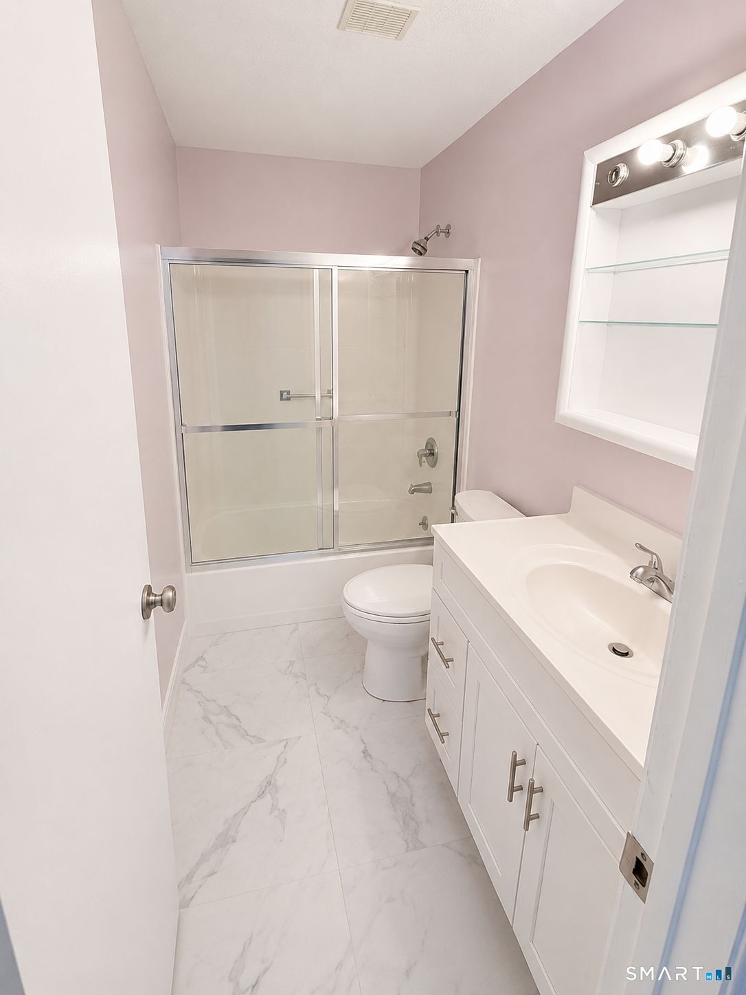 40 Woodsedge Drive Newington CT 06111