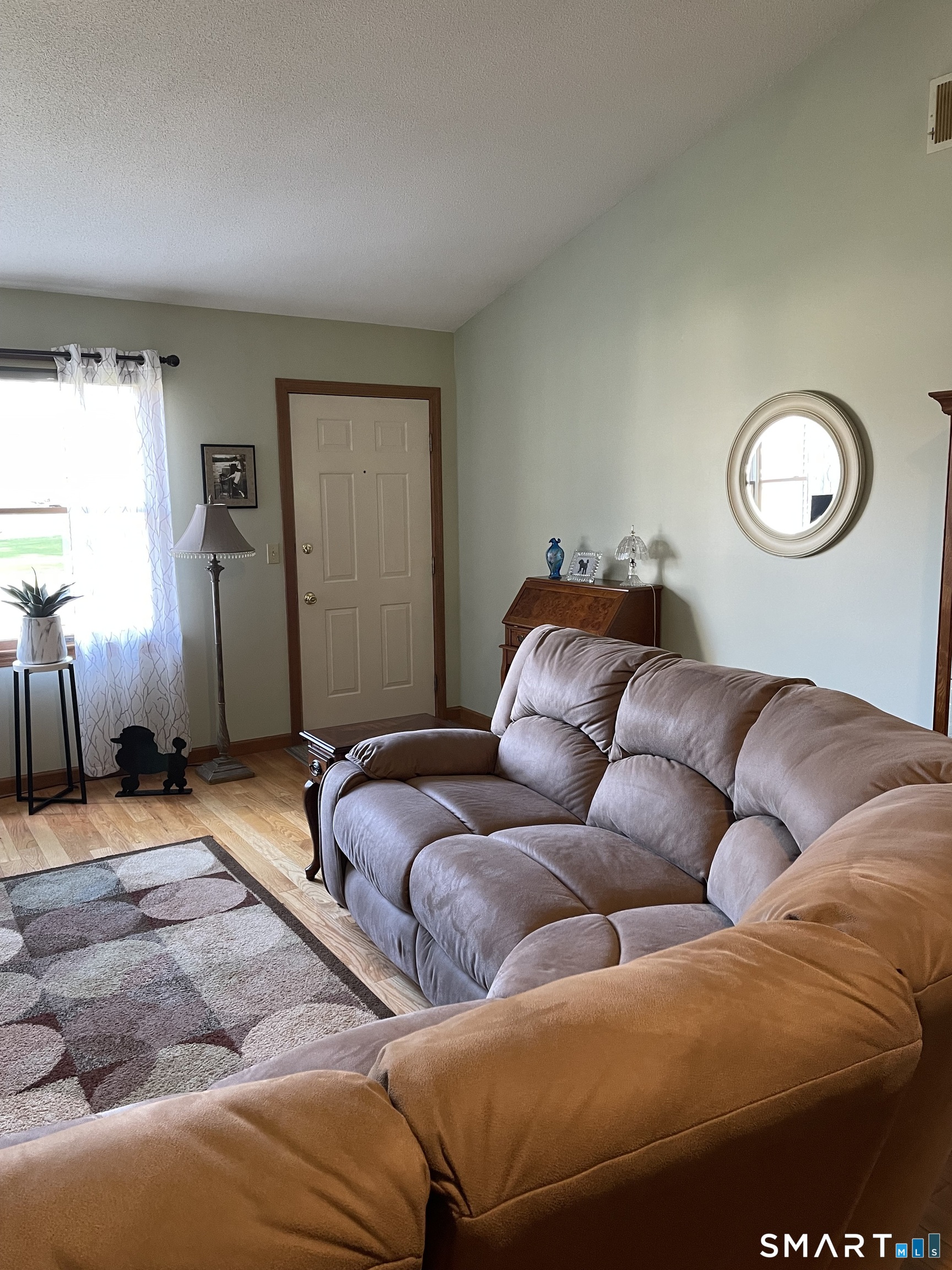 102 North Maple Street Enfield CT 06082