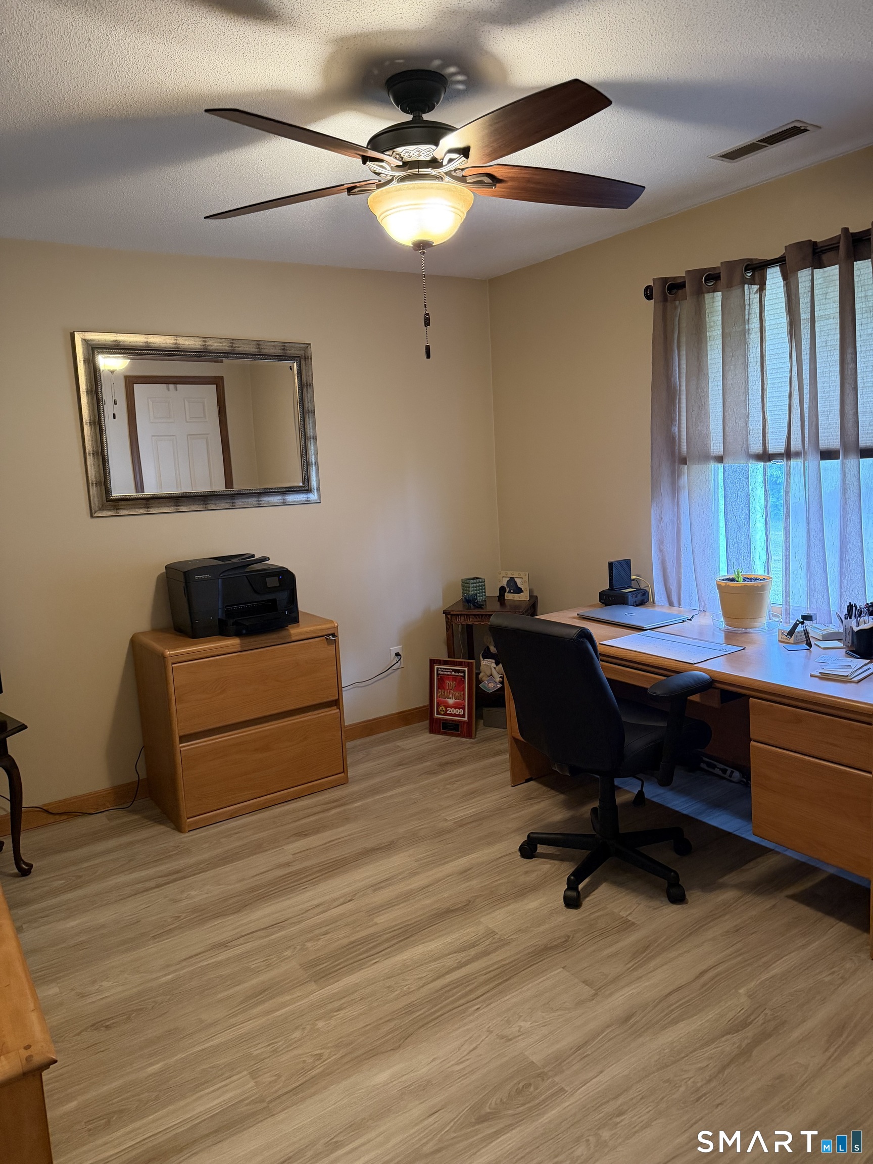 102 North Maple Street Enfield CT 06082