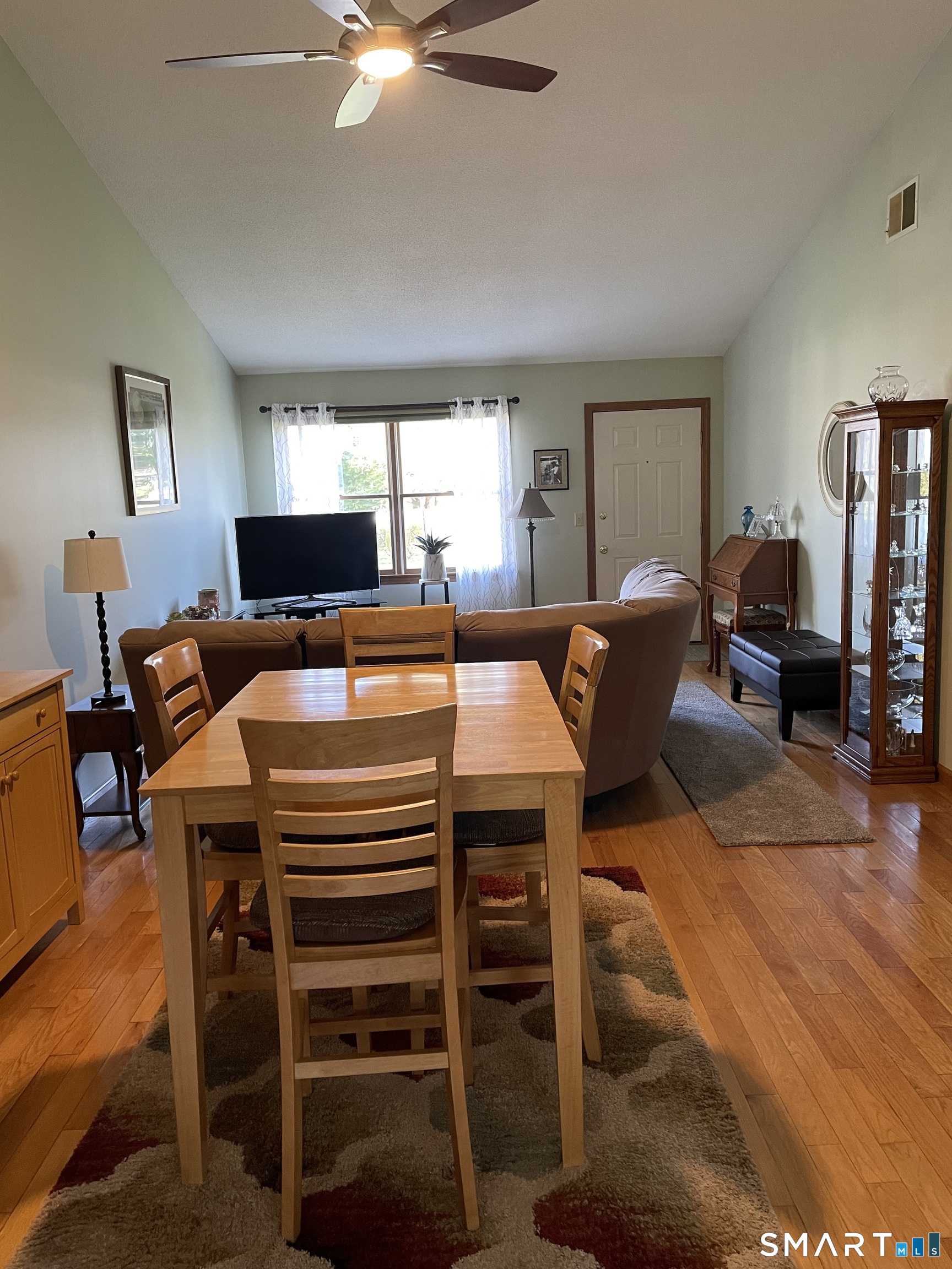 102 North Maple Street Enfield CT 06082
