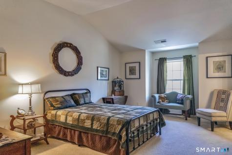 18 Last Leaf Circle Windsor CT 06095