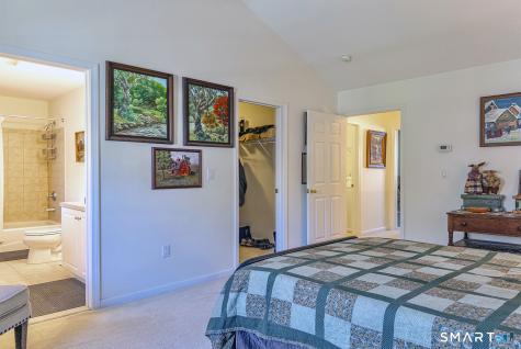 18 Last Leaf Circle Windsor CT 06095