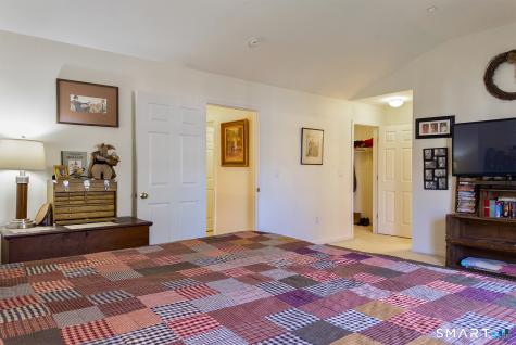 18 Last Leaf Circle Windsor CT 06095