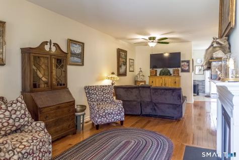 18 Last Leaf Circle Windsor CT 06095