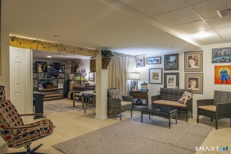 18 Last Leaf Circle Windsor CT 06095