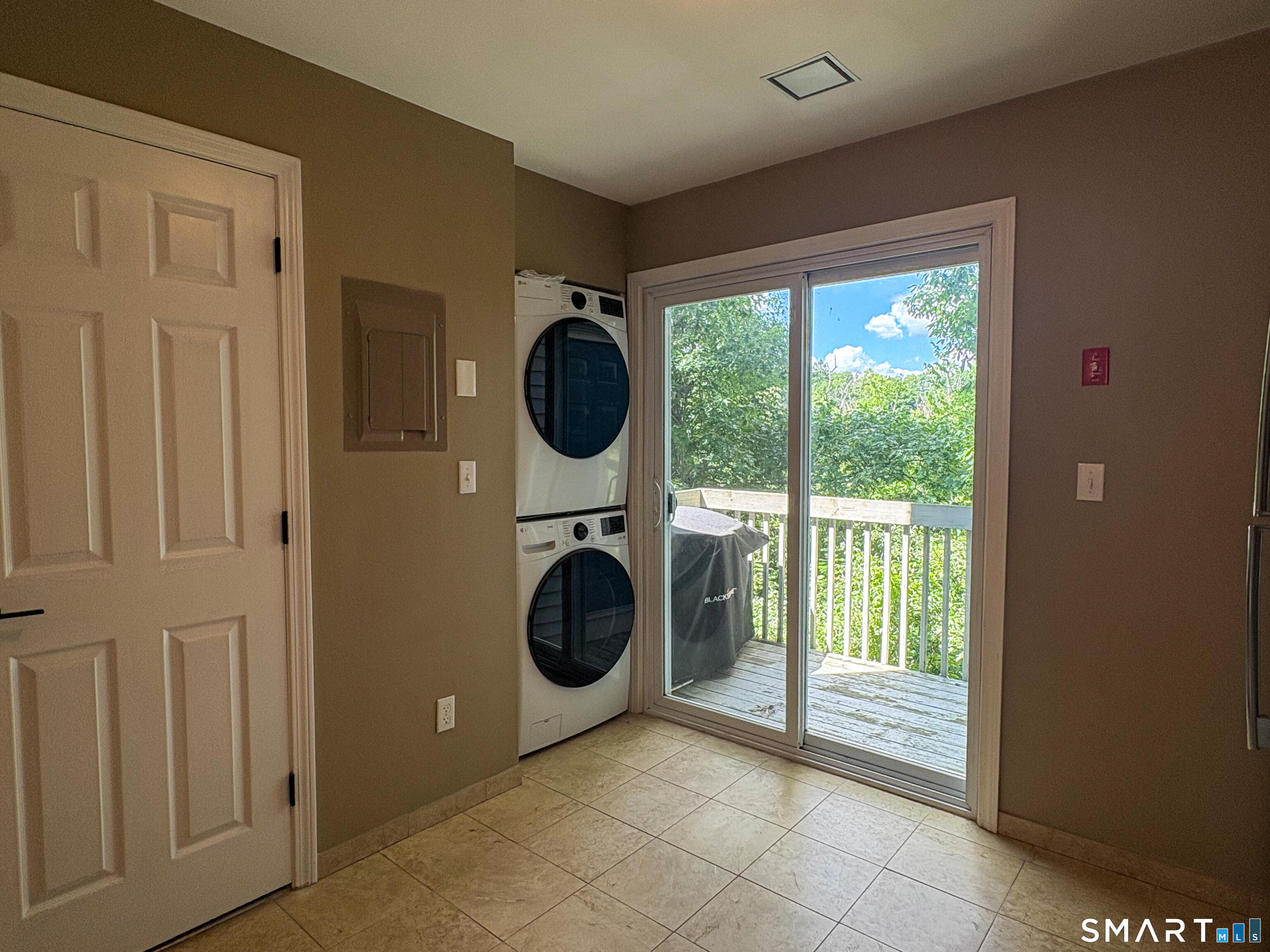 55 Manorwood Drive Branford CT 06405