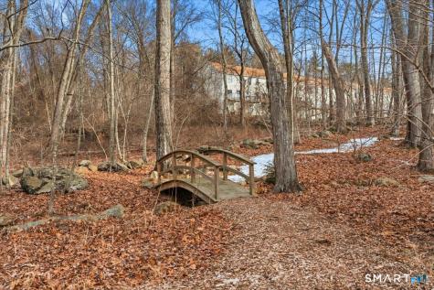 611 Old Pond Lane Norwich CT 06360