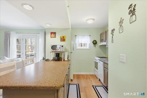 611 Old Pond Lane Norwich CT 06360