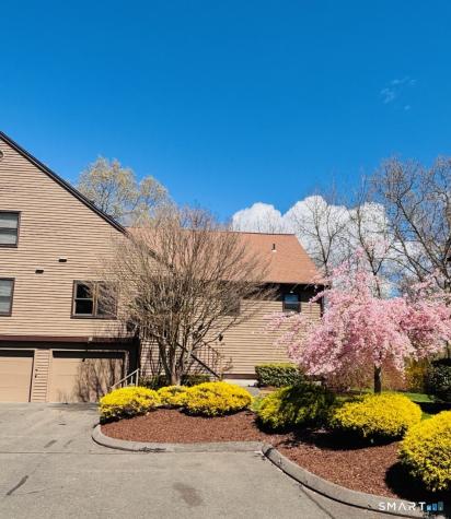 10 Juniper Circle Monroe CT 06468