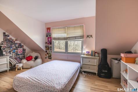 10 Juniper Circle Monroe CT 06468