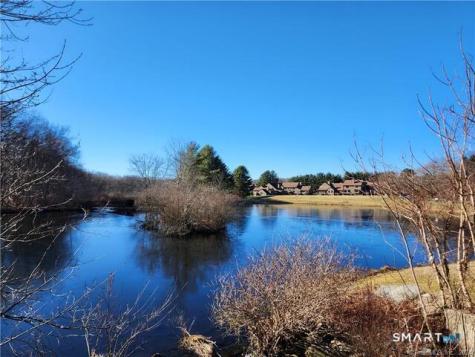 10 Juniper Circle Monroe CT 06468