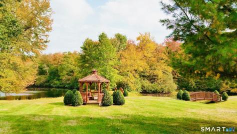 10 Juniper Circle Monroe CT 06468