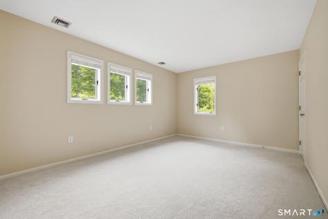4 Biltmore Park Bloomfield CT 06002