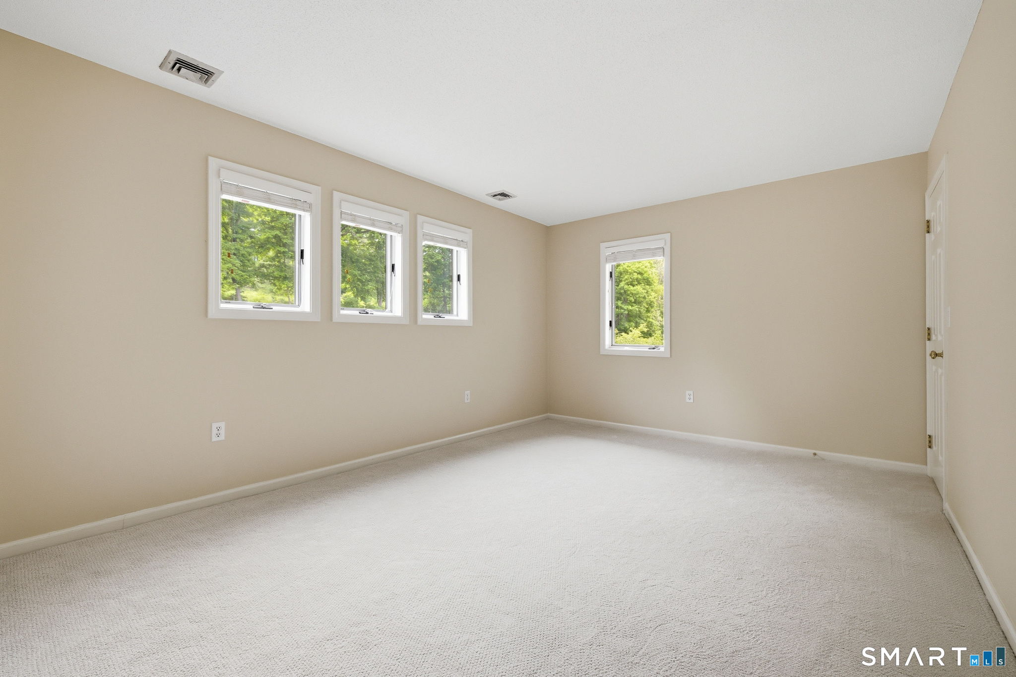 4 Biltmore Park Bloomfield CT 06002
