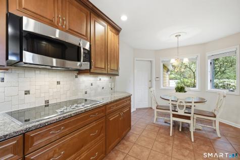 4 Biltmore Park Bloomfield CT 06002