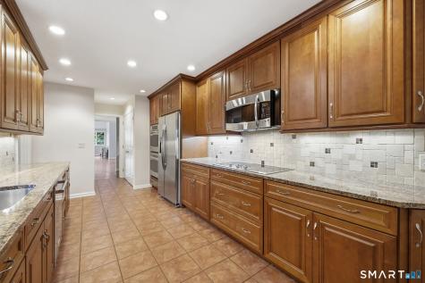 4 Biltmore Park Bloomfield CT 06002