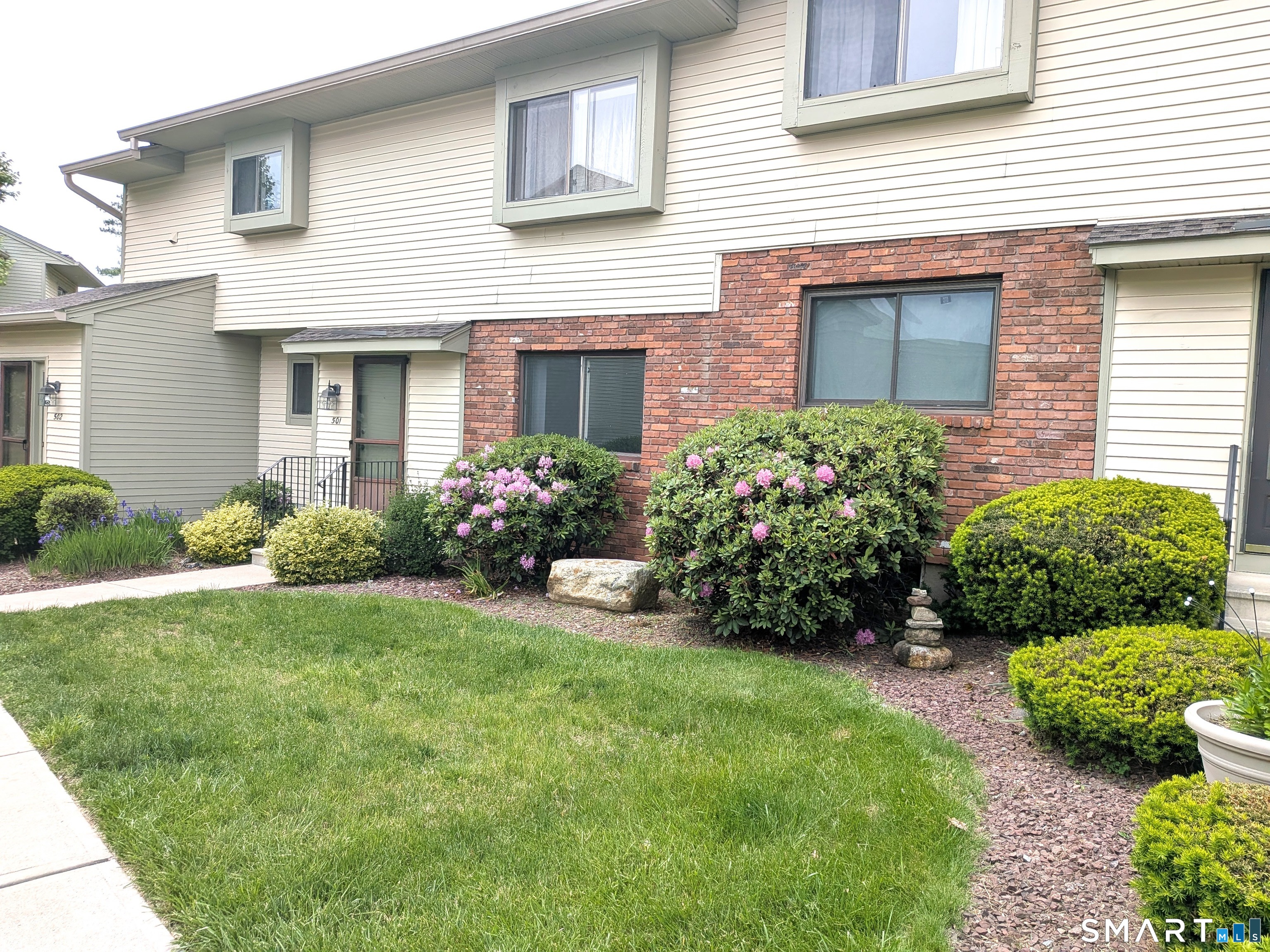 501 Summer Hill Drive South Windsor CT 06074