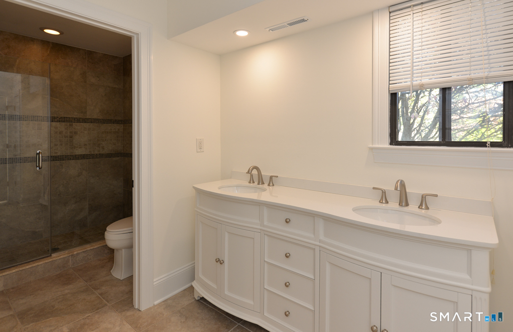 281 Heritage Village Southbury CT 06488