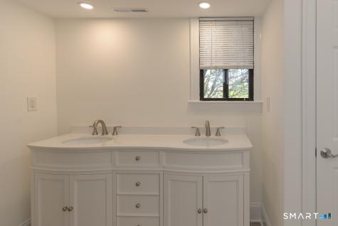 281 Heritage Village Southbury CT 06488