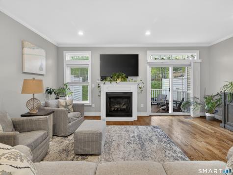 34 Village Crossing East Lyme CT 06357