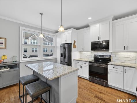 34 Village Crossing East Lyme CT 06357