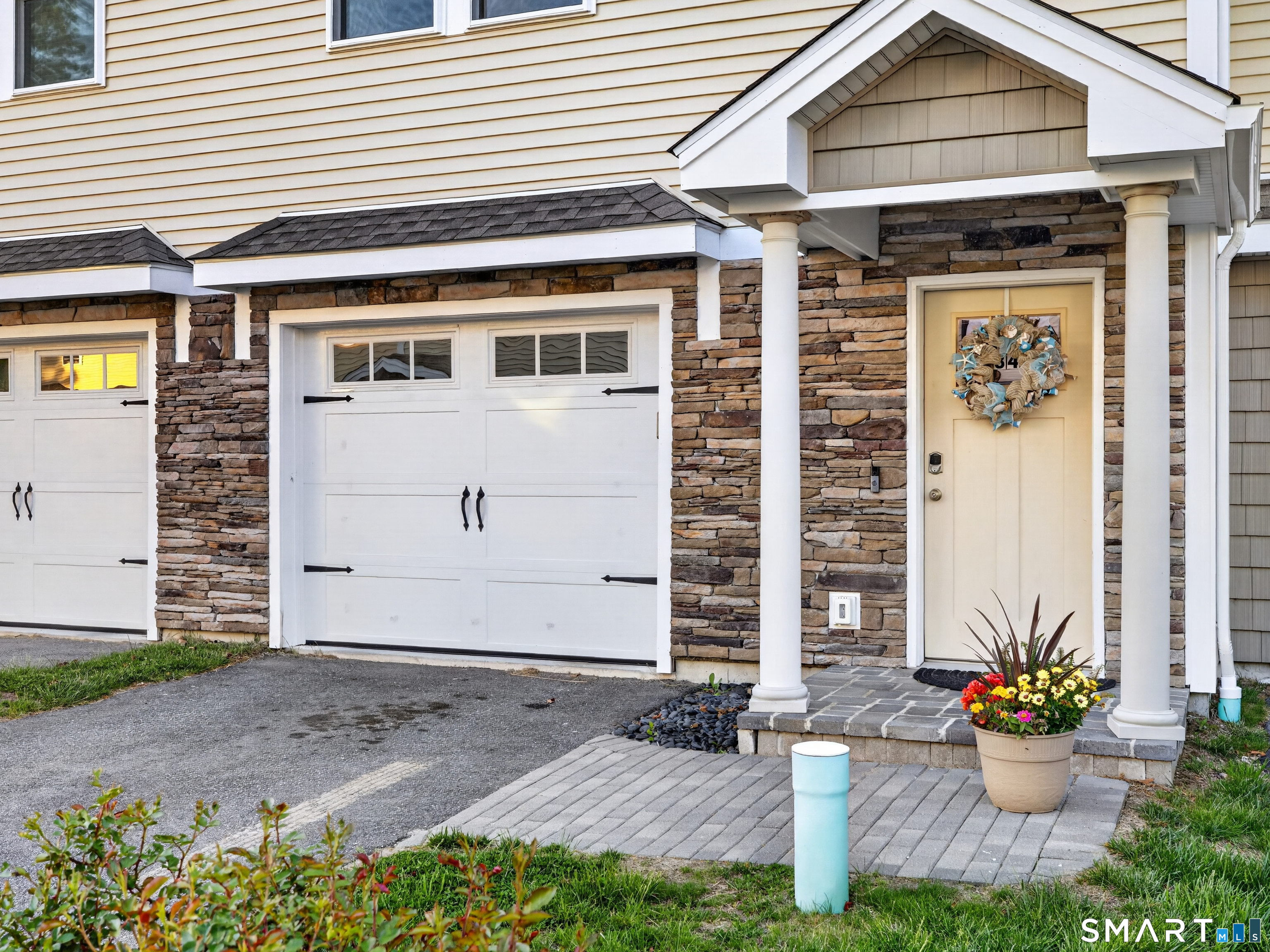 34 Village Crossing East Lyme CT 06357