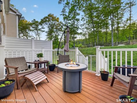 34 Village Crossing East Lyme CT 06357