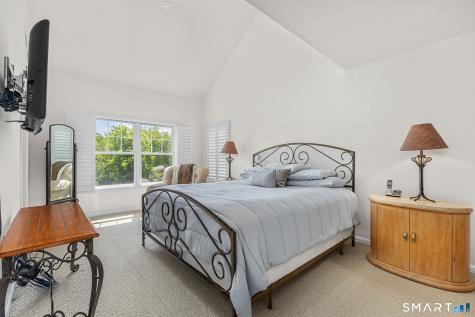 53 Carnoustie Circle Bloomfield CT 06002