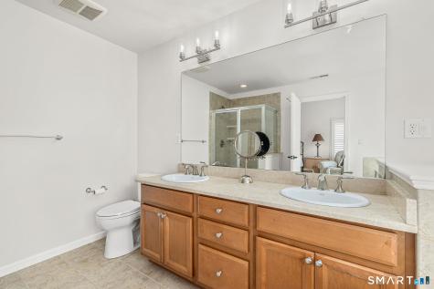 53 Carnoustie Circle Bloomfield CT 06002