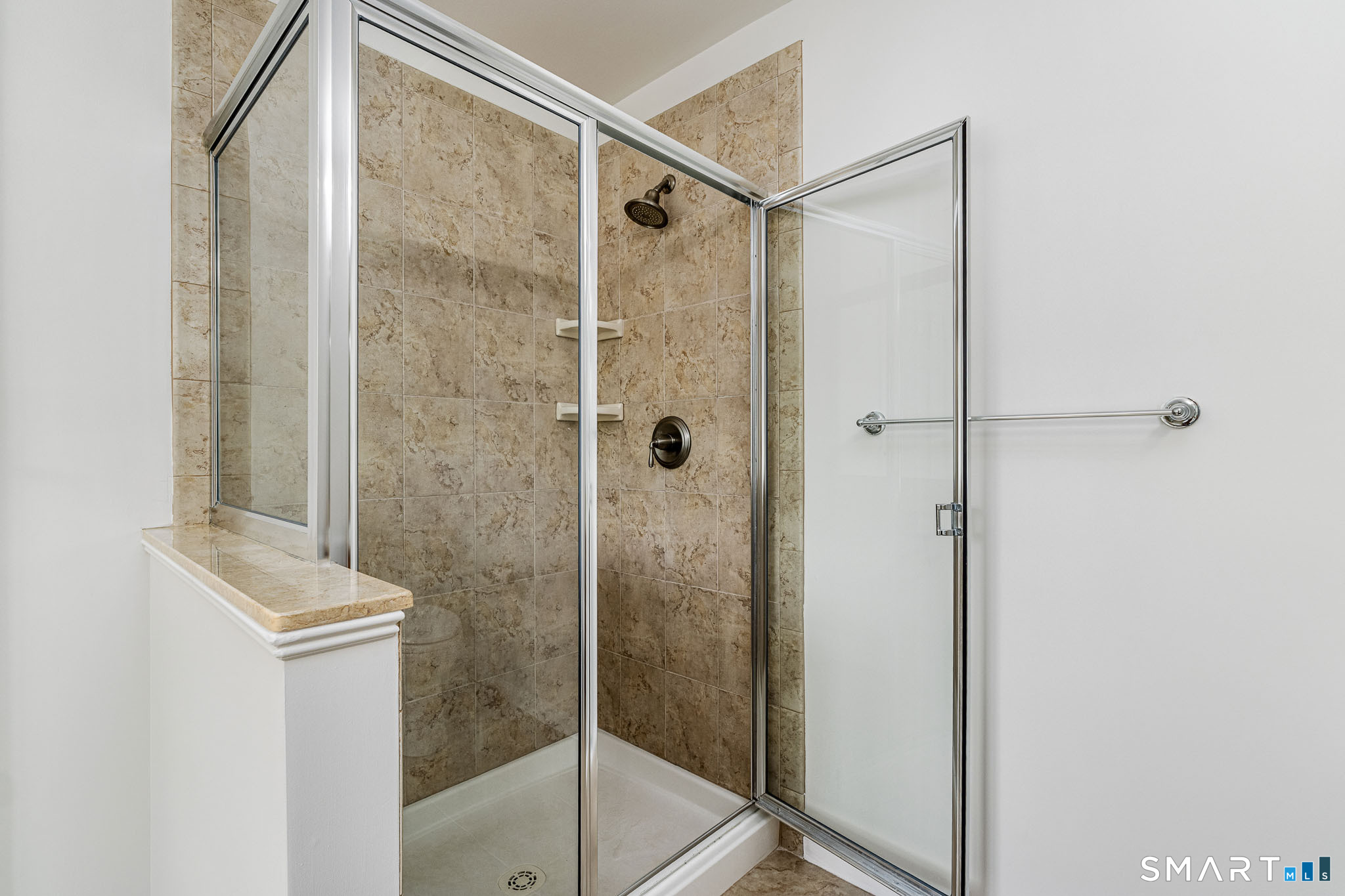 53 Carnoustie Circle Bloomfield CT 06002
