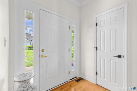 53 Carnoustie Circle Bloomfield CT 06002
