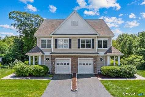 53 Carnoustie Circle Bloomfield CT 06002