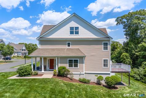 53 Carnoustie Circle Bloomfield CT 06002