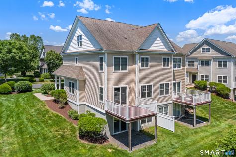 53 Carnoustie Circle Bloomfield CT 06002