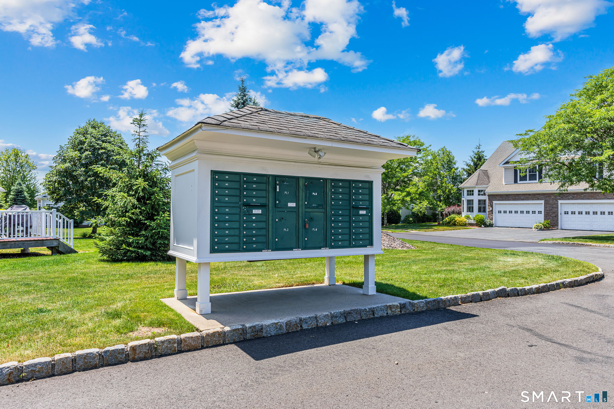 53 Carnoustie Circle Bloomfield CT 06002