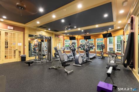 53 Carnoustie Circle Bloomfield CT 06002