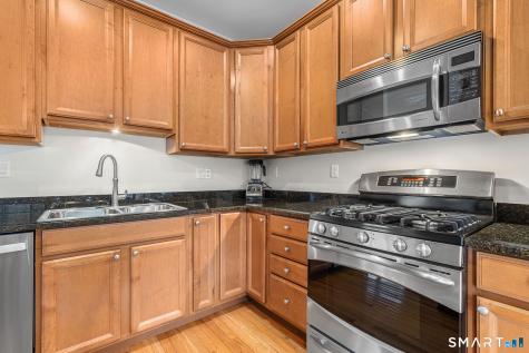 53 Carnoustie Circle Bloomfield CT 06002