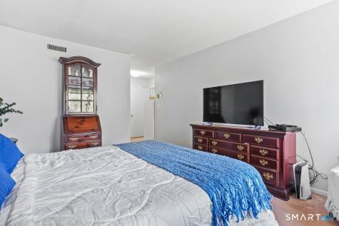 29 Heritage Village Southbury CT 06488