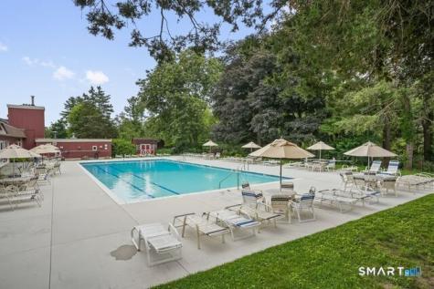 29 Heritage Village Southbury CT 06488