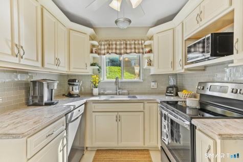 29 Heritage Village Southbury CT 06488