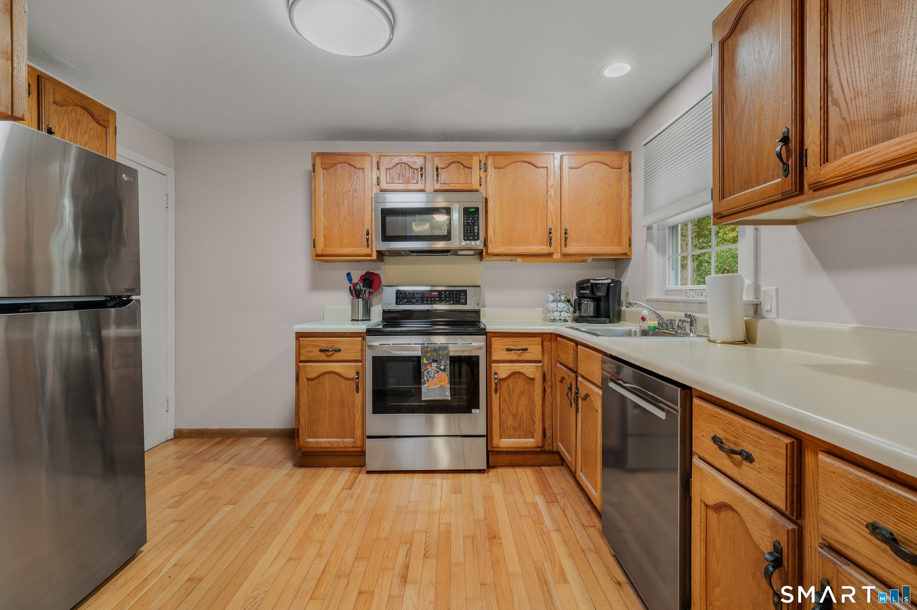 81 East Pattagansett Road East Lyme CT 06357
